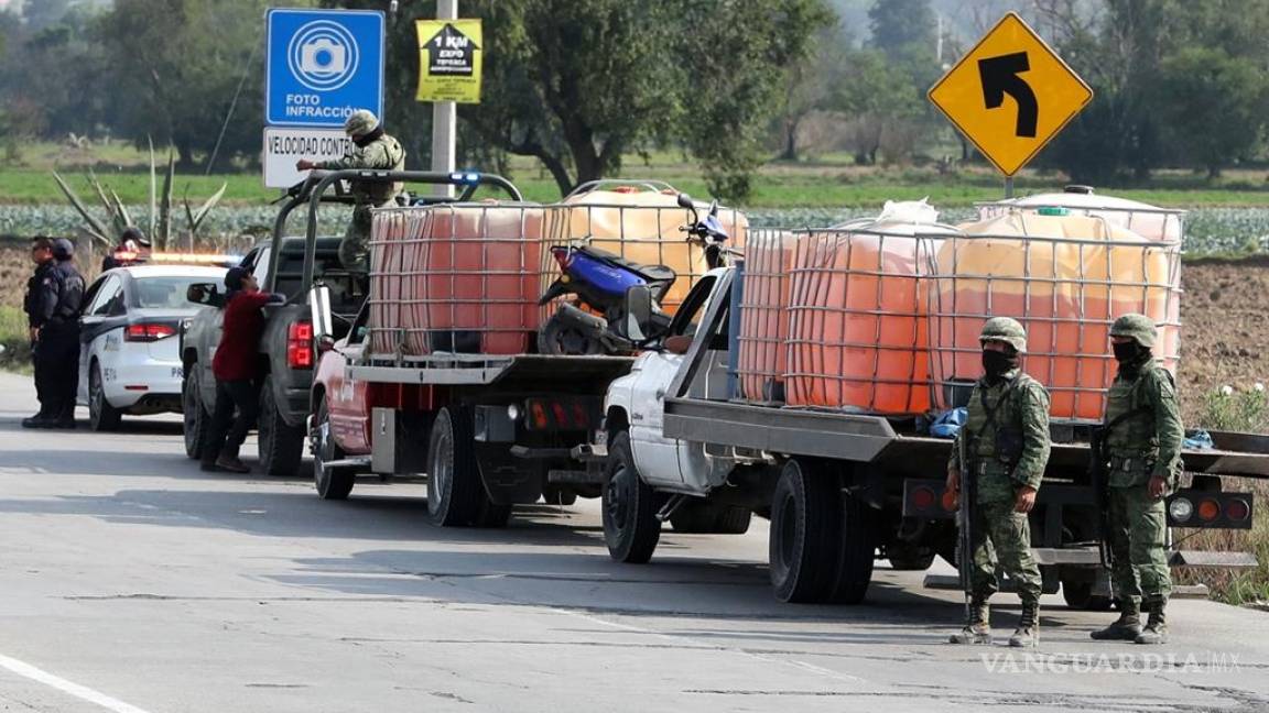 Aseguran 50 vehículos de huachicoleros en Puebla