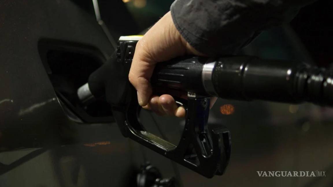 Gasolina en México, de las más caras en América Latina