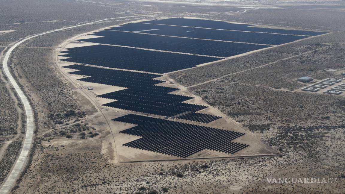 Obligado por la invasión rusa en Ucrania, México presenta “la mayor planta solar de Latinoamérica”