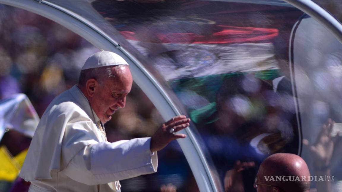 Papa Francisco regresa a la Ciudad de México