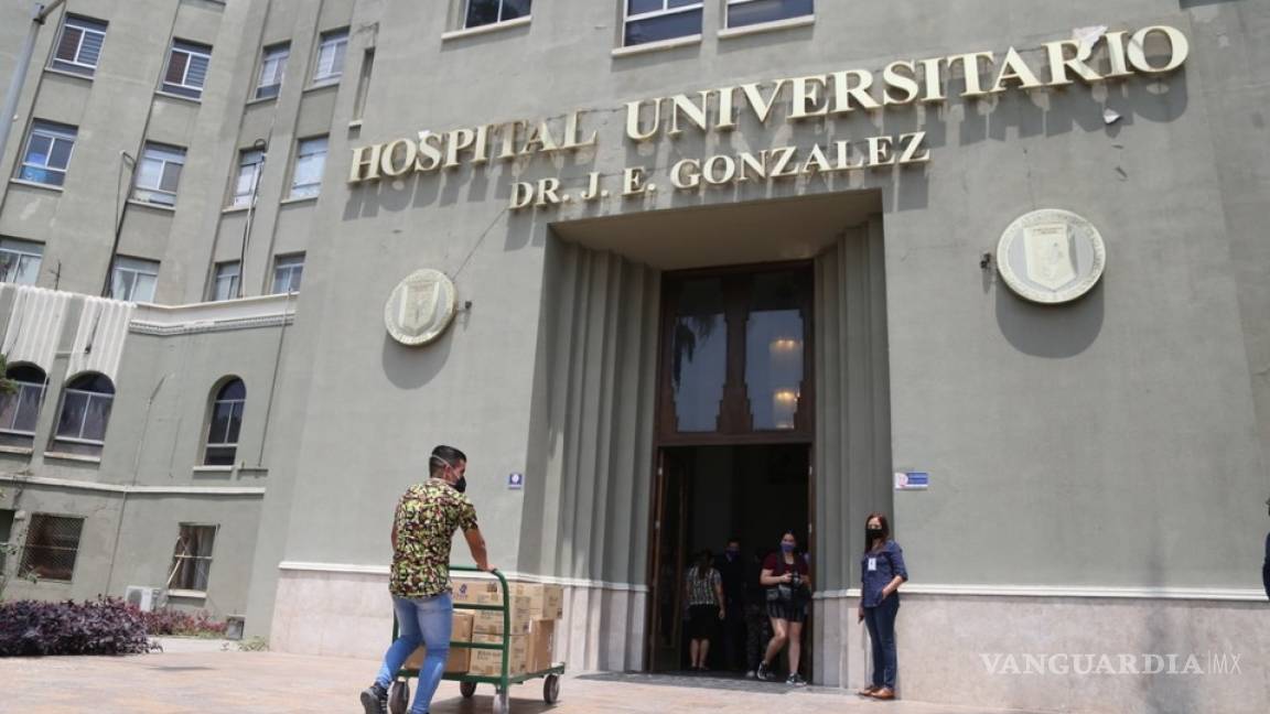 Se van a paro de labores estudiantes de Medicina que atienden en el HU de Nuevo León