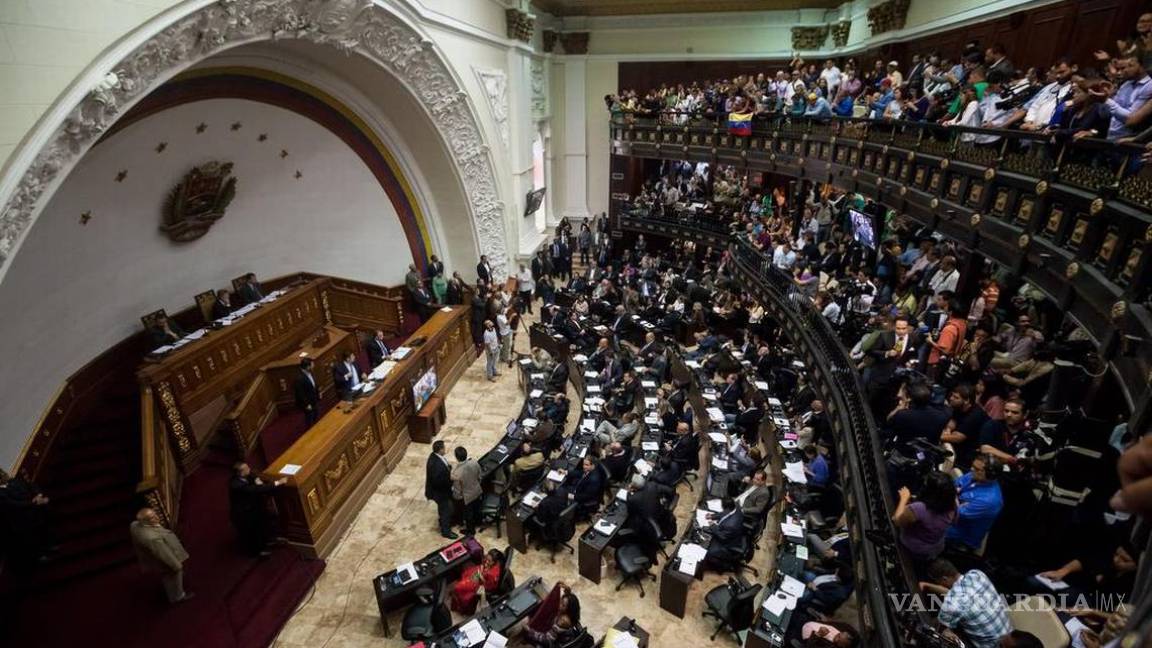Chavismo amenaza con disolver el Parlamento venezolano