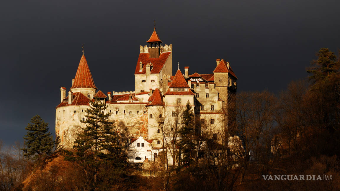 En Rumania, cierran a turistas Castillo de Drácula por miedo a los osos