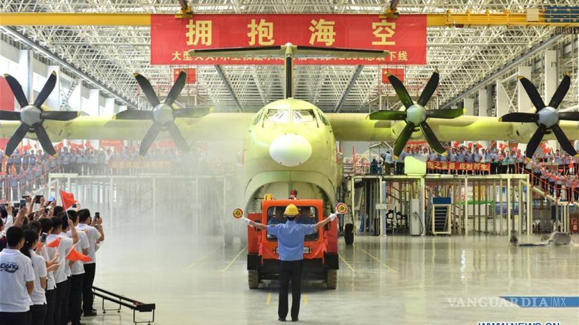 China presenta al AG600, el avión anfibio más grande del mundo