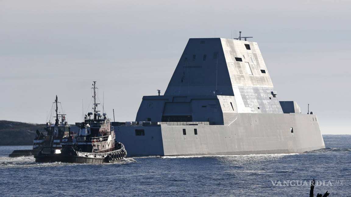Nuevo buque de guerra futurista es puesto a prueba en EU