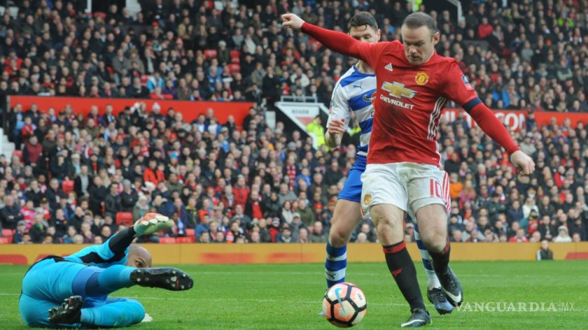 Rooney iguala el récord goleador de Charlton