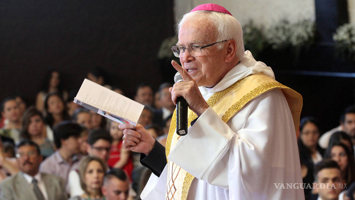 Obispo Raúl Vera trata de hacer conciencia en niños