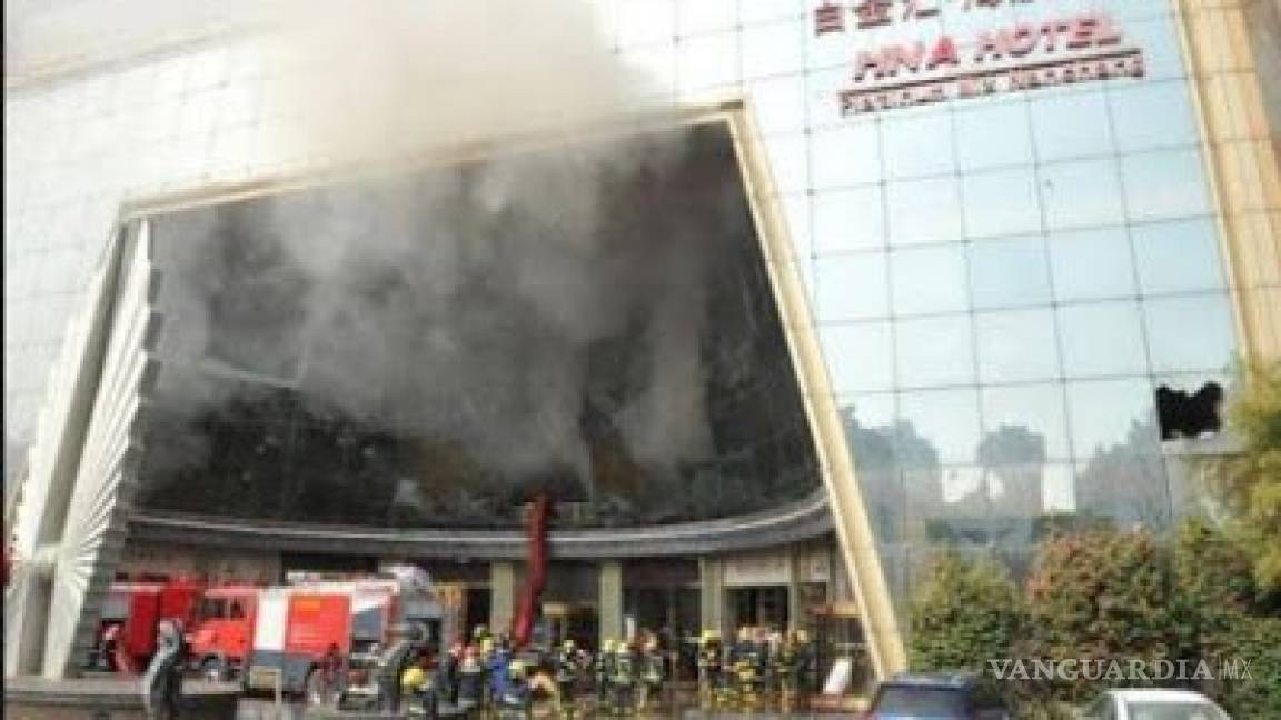 Incendio en hotel de China causa 10 muertos