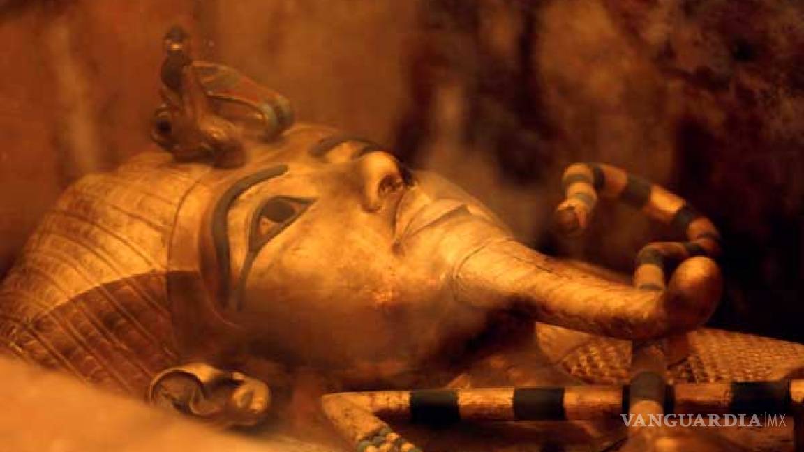 Exploran tumba de Tutankamón en busca de Nefertiti