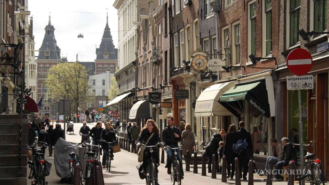 Multas contra el acoso verbal de tinte sexual en Ámsterdam