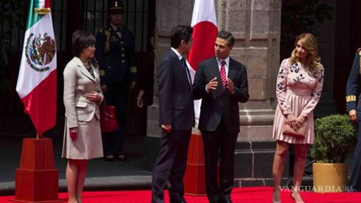 Peña Nieto recibe al primer ministro de Japón en Palacio Nacional