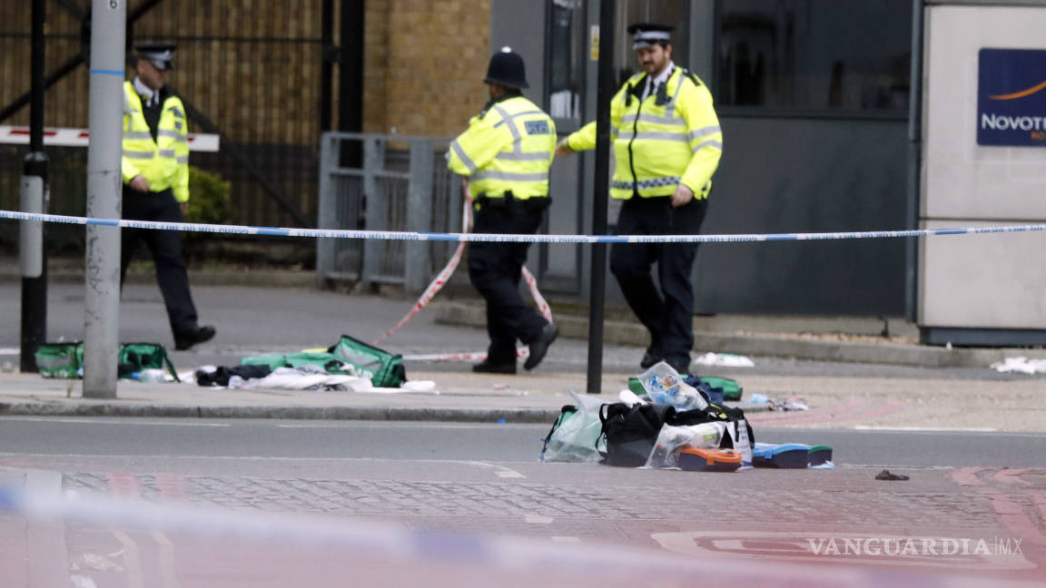 Policía londinense busca a español que enfrentó a terrorista