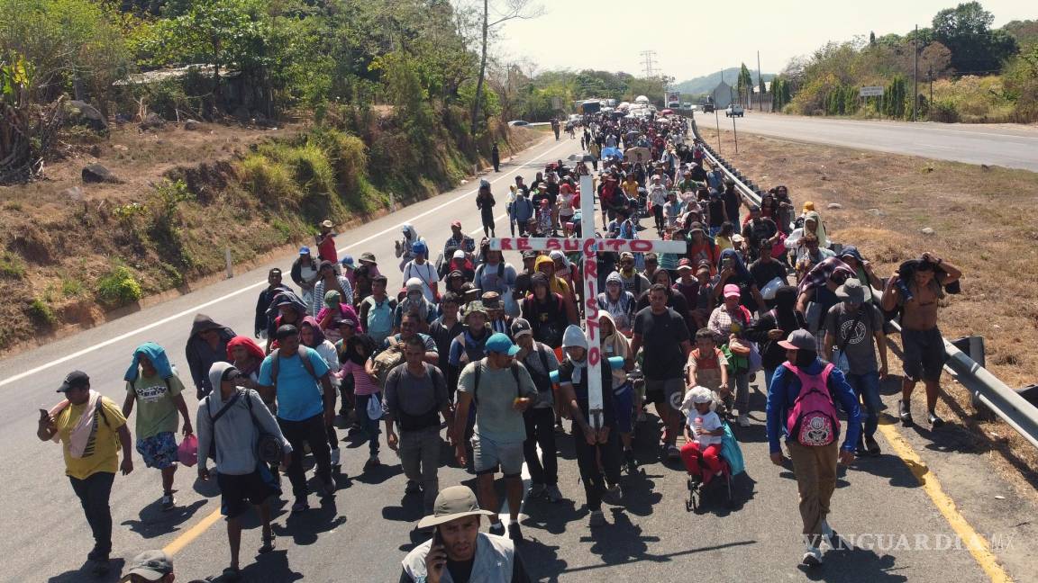 ‘No alcanzan para nada’, caravana migrante rechaza apoyo de 110 dólares mensuales por repatriación