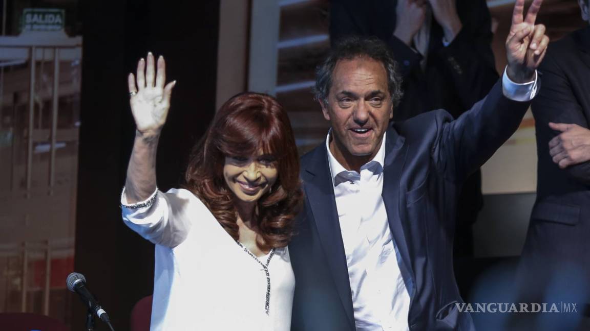 Kirchner encara su último mes de gobierno a la espera de su sucesor