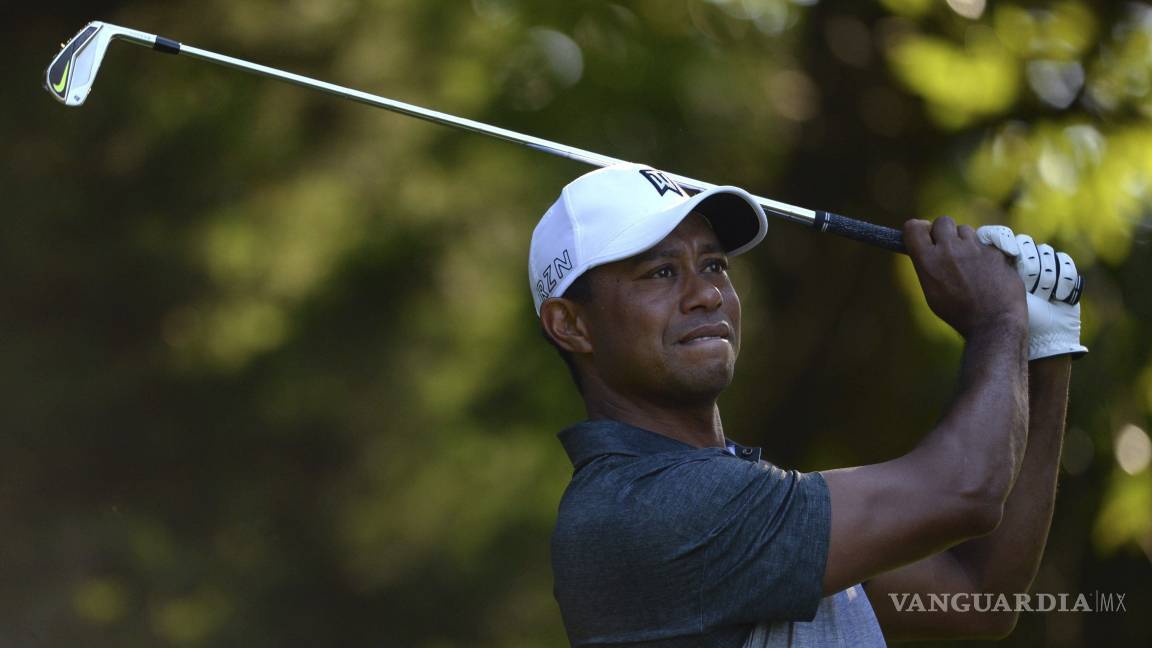 Tiger Woods respira tras hacer su mejor ronda en meses