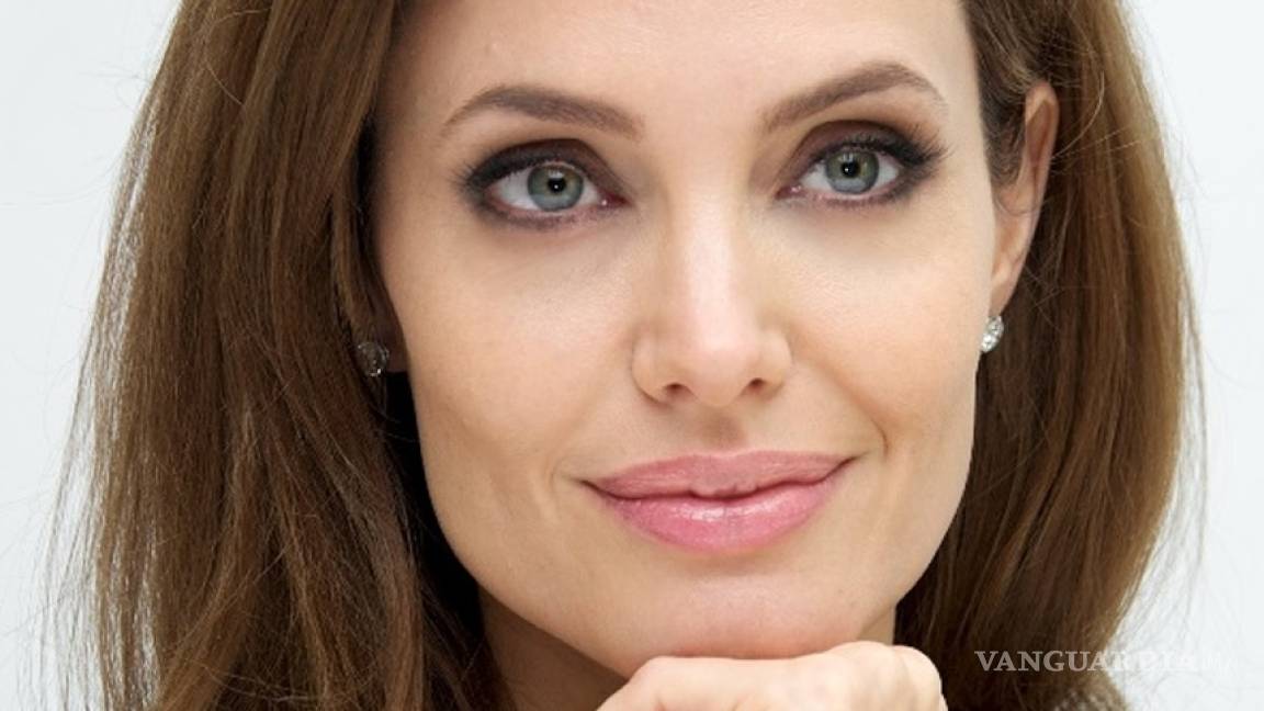 Angelina Jolie insta a ayudar más en la lucha contra el ébola