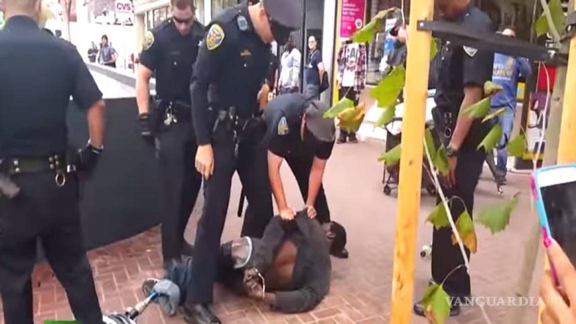 Indigna video de policías sometiendo a discapacitado en California