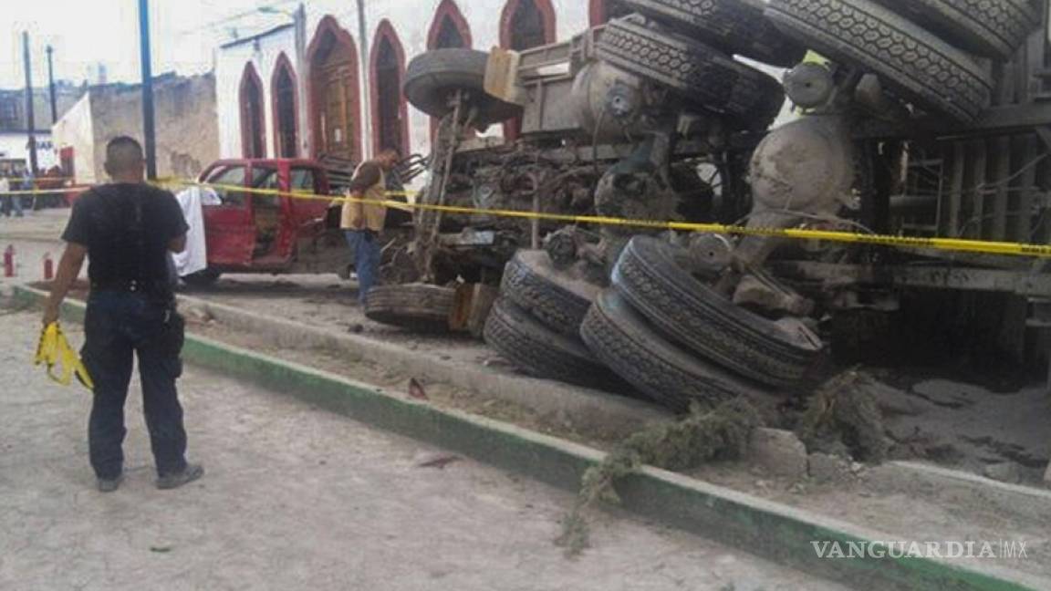 Suman 25 peregrinos muertos tras ser arrollados por camión en Zacatecas