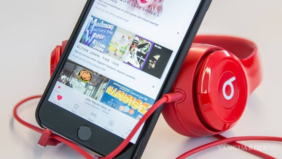 Apple Music pierde casi la mitad de usuarios