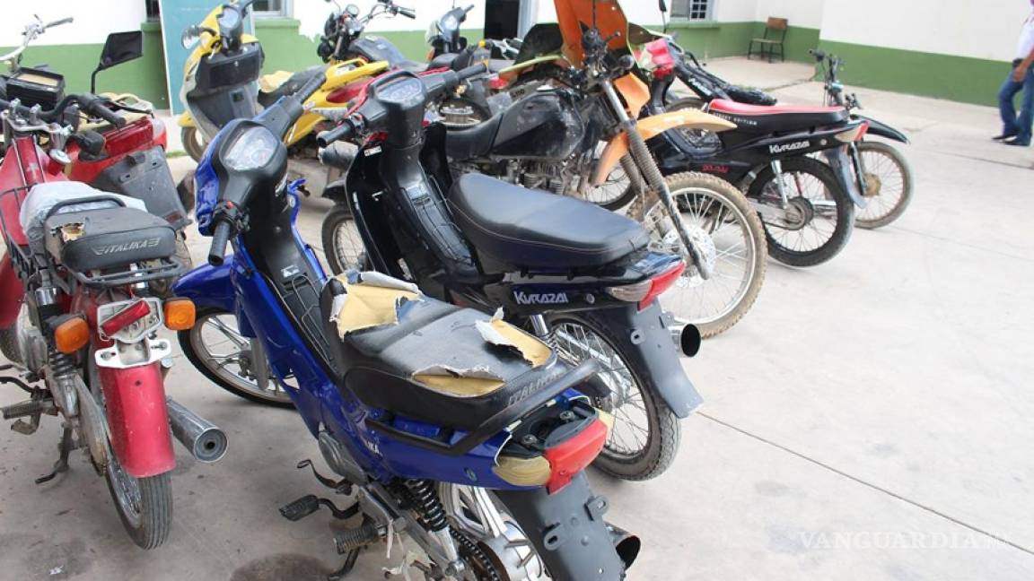 Caen menores de edad que se dedicaban a robar motocicletas en Sabinas