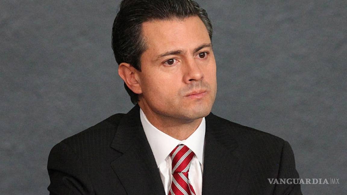 Peña Nieto, un corrupto y cobarde por 'lanzar a su esposa a los leones': senadora