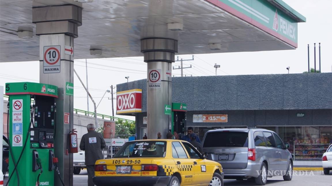 Compras de pánico en Monclova por escasez de gasolina