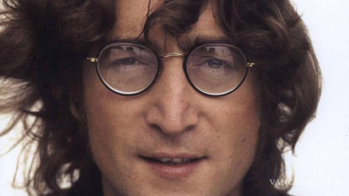 Subastan en 34,320 dólares partes de una guitarra de John Lennon