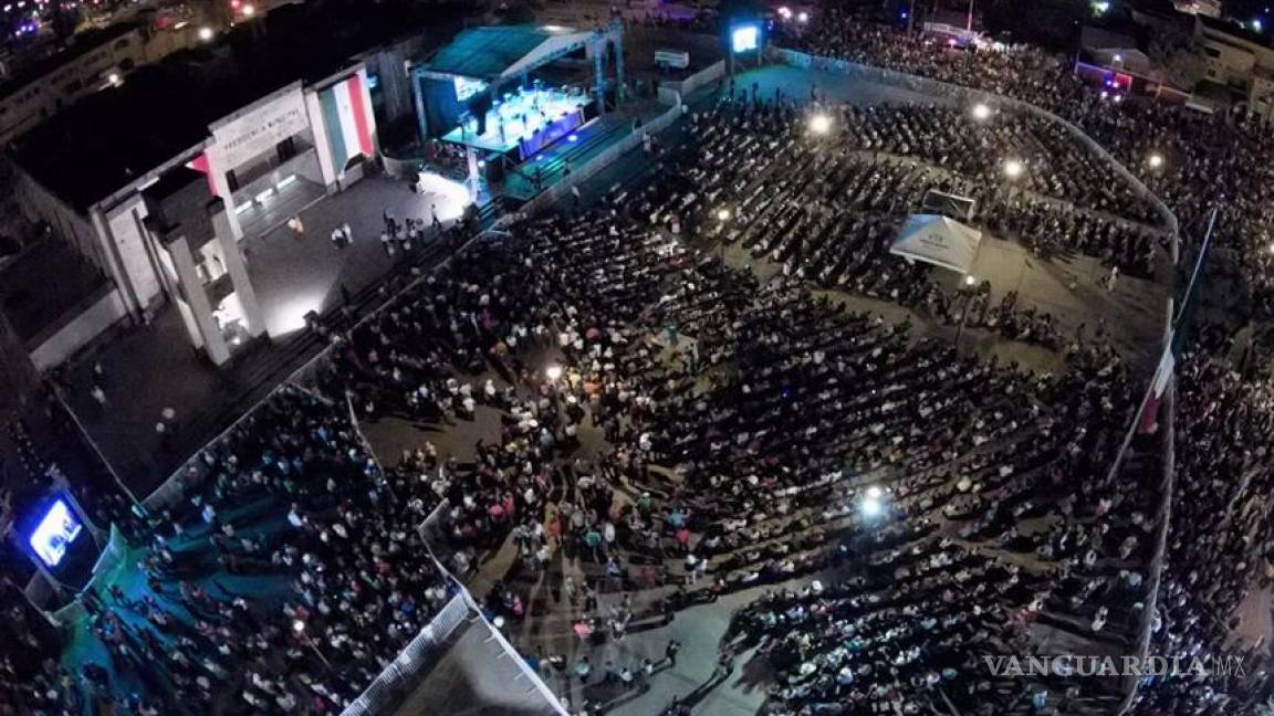 Más de 10 mil asisten al grito en Nava, Coahuila