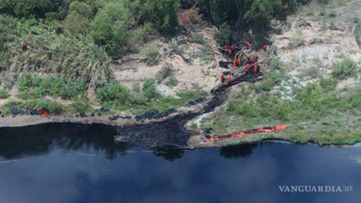 Contamina a Río San Juan derrame de Pemex en Cadereyta
