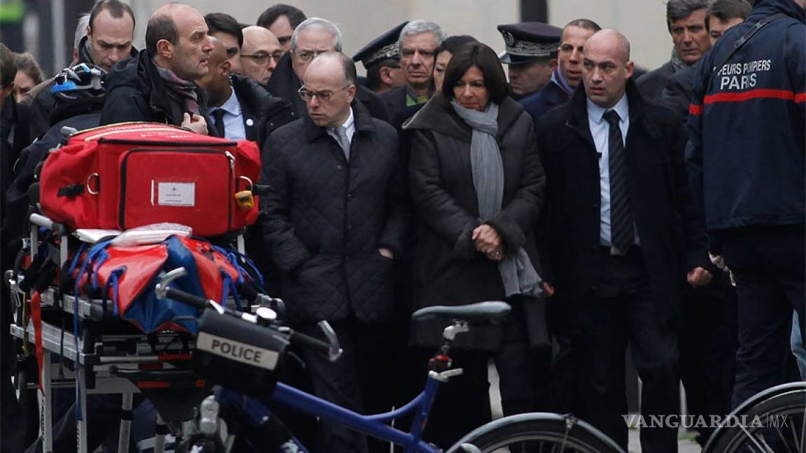 Director de Charlie Hebdo y otros tres dibujantes entre víctimas de masacre