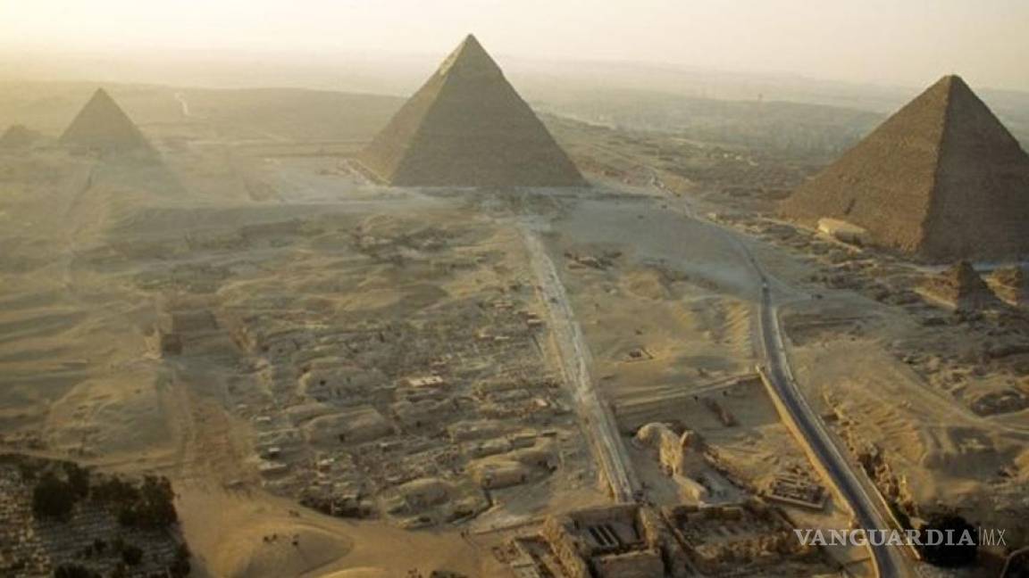 Descubren dos tumbas faraónicas de la dinastía XXVI