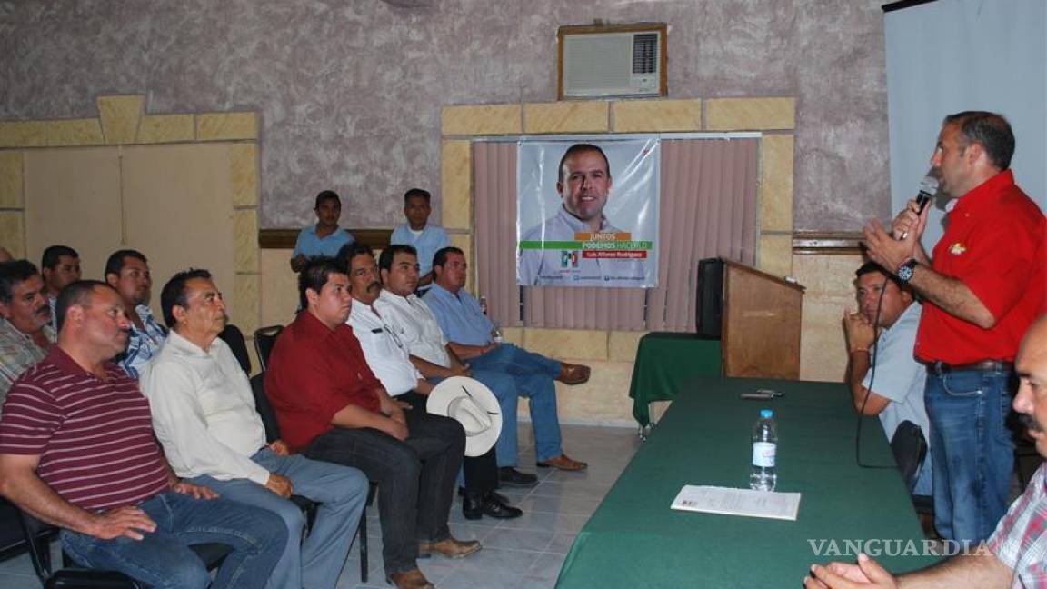 Luis Alfonso Rodríguez candidato del PRI en Sabinas, Coahuila, se reúne con empresarios