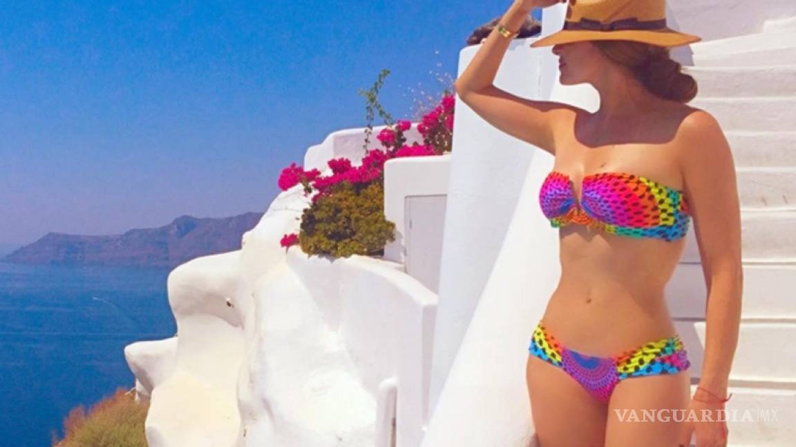 Galilea Montijo deslumbra en bikini desde Grecia
