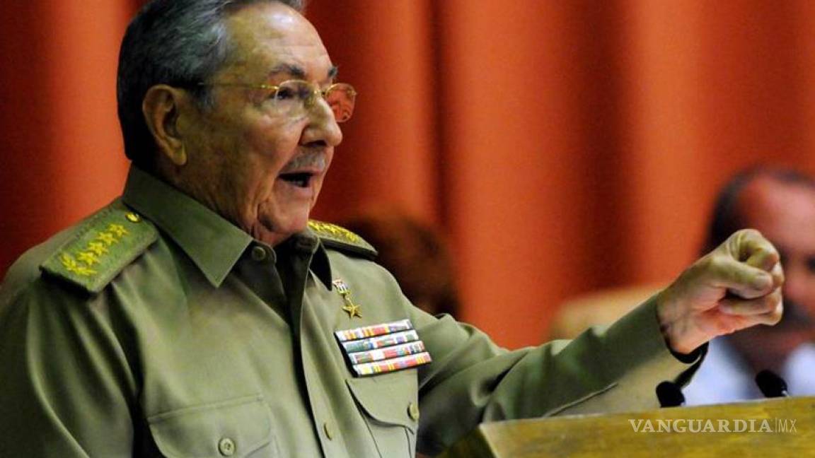 Recibe Raúl Castro a presidente electo de El Salvador