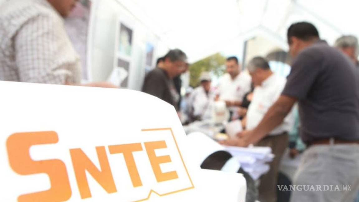 Profes exhiben en Facebook represión del SNTE en Coahuila