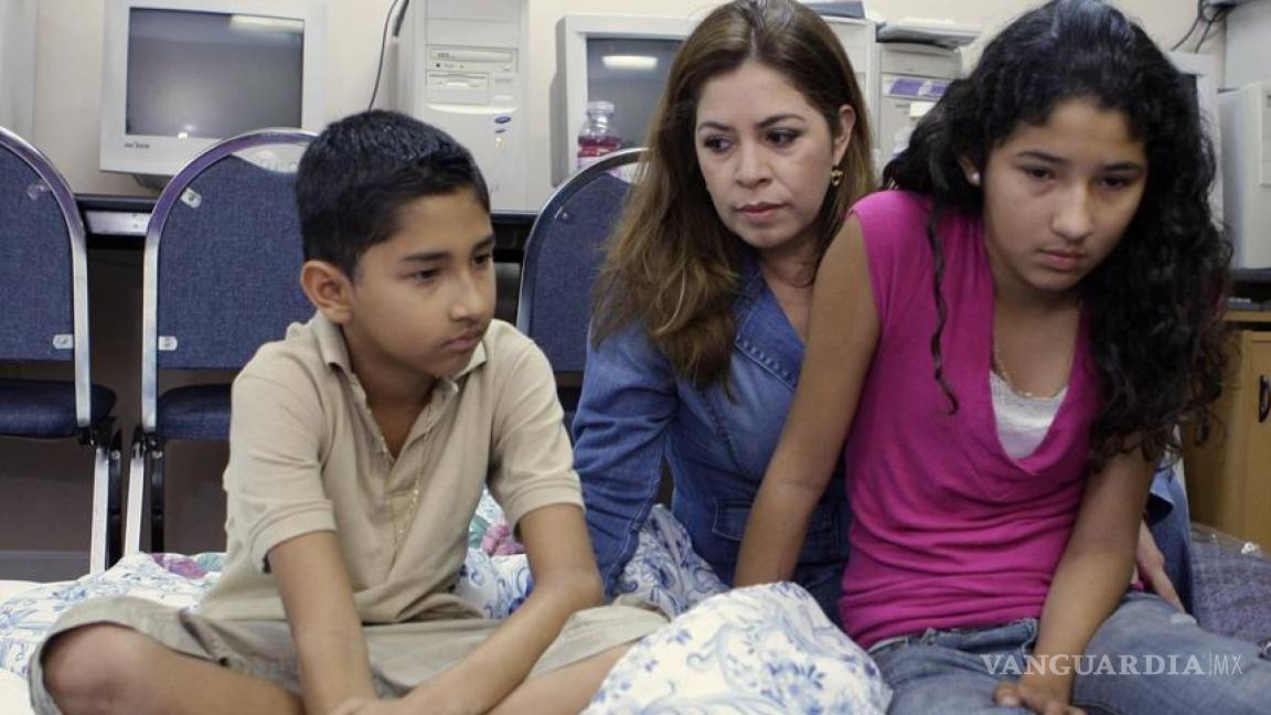 Nora Sandigo vela por cientos de niños estadounidenses de padres deportados