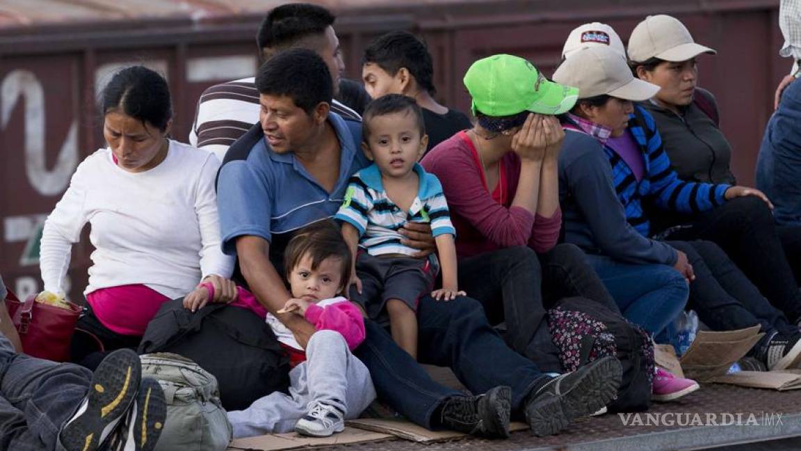 Estafan con 6 mil dolares a familias de niños migrantes en EU: The New York Times