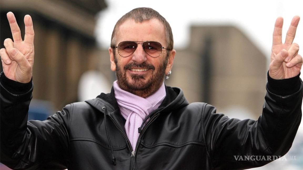 Ringo Starr canta ante 10 mil personas en el DF