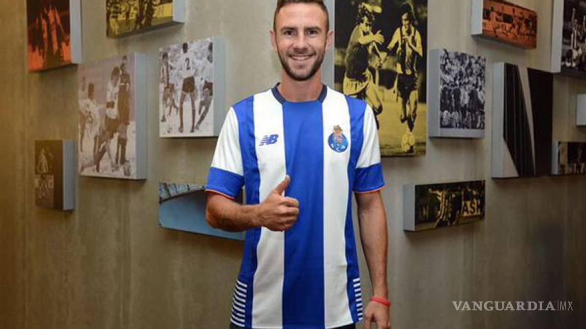 Layún, nuevo jugador del Porto