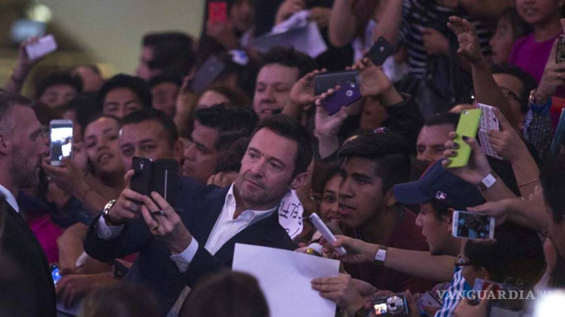 Hugh Jackman disfruta de tacos en México