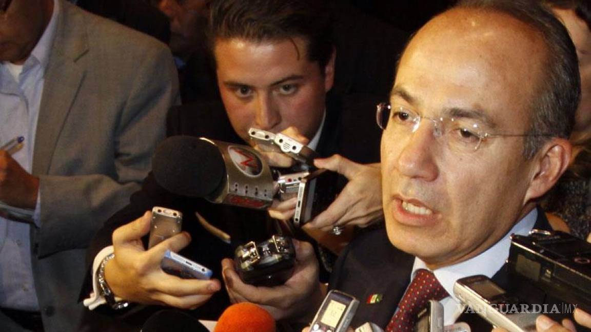 Calderón felicita a Peña por captura de 'El Chapo'