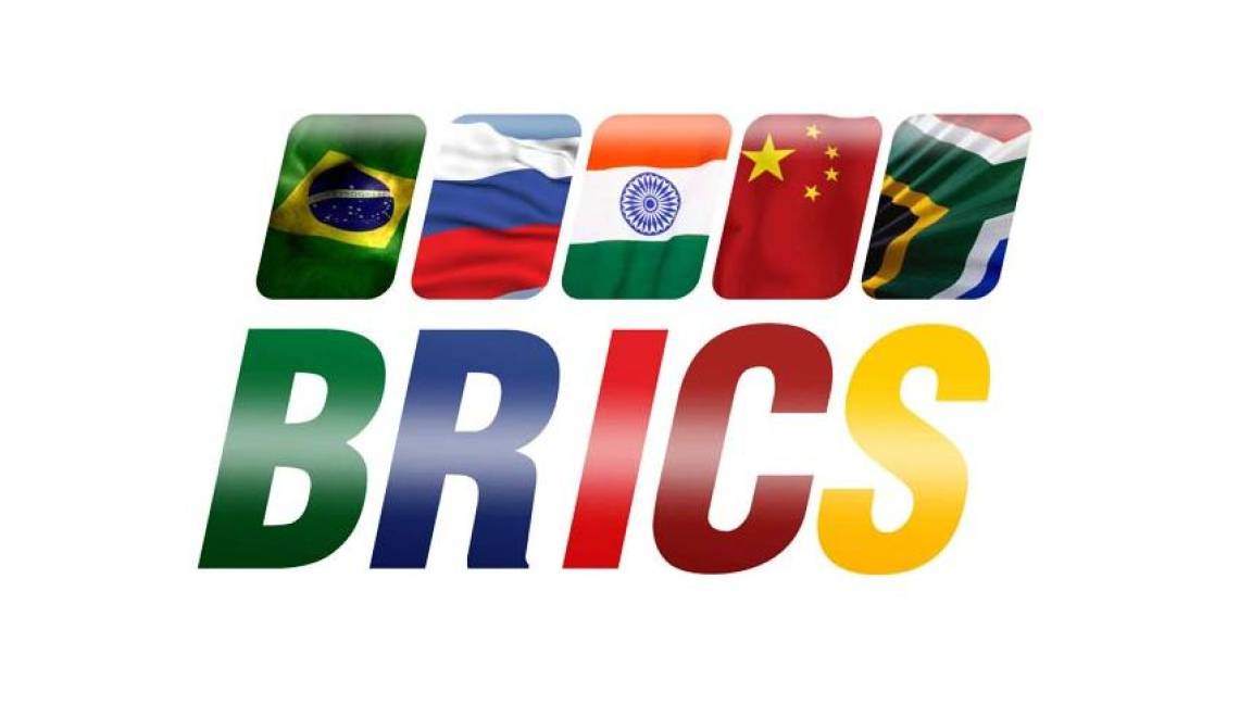 ¿Podría una divisa BRICS destronar al dólar?