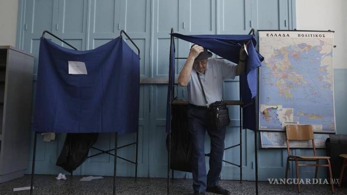Finaliza referendo en Grecia; sondeos dan ventaja al 'no' al acuerdo