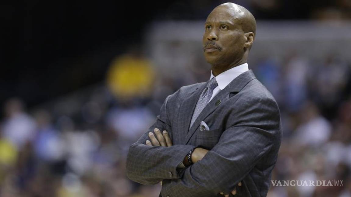 Angeles Lakers ficha a Byron Scott como couch