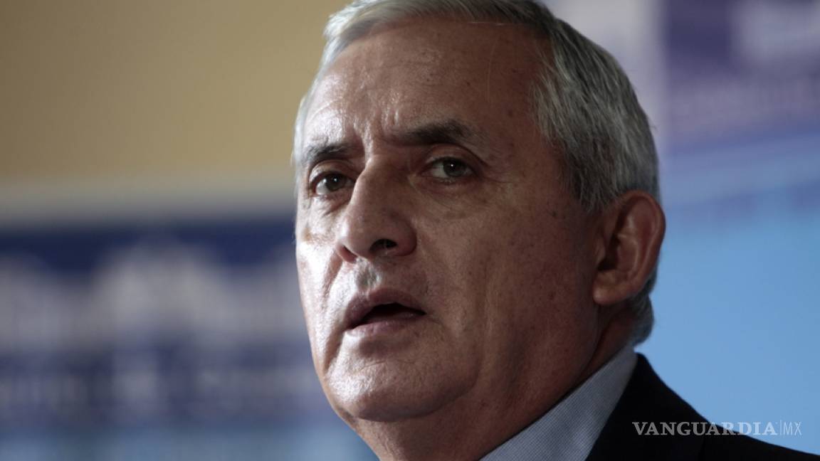 Presidente de Guatemala conserva inmunidad, no será investigado por corrupción