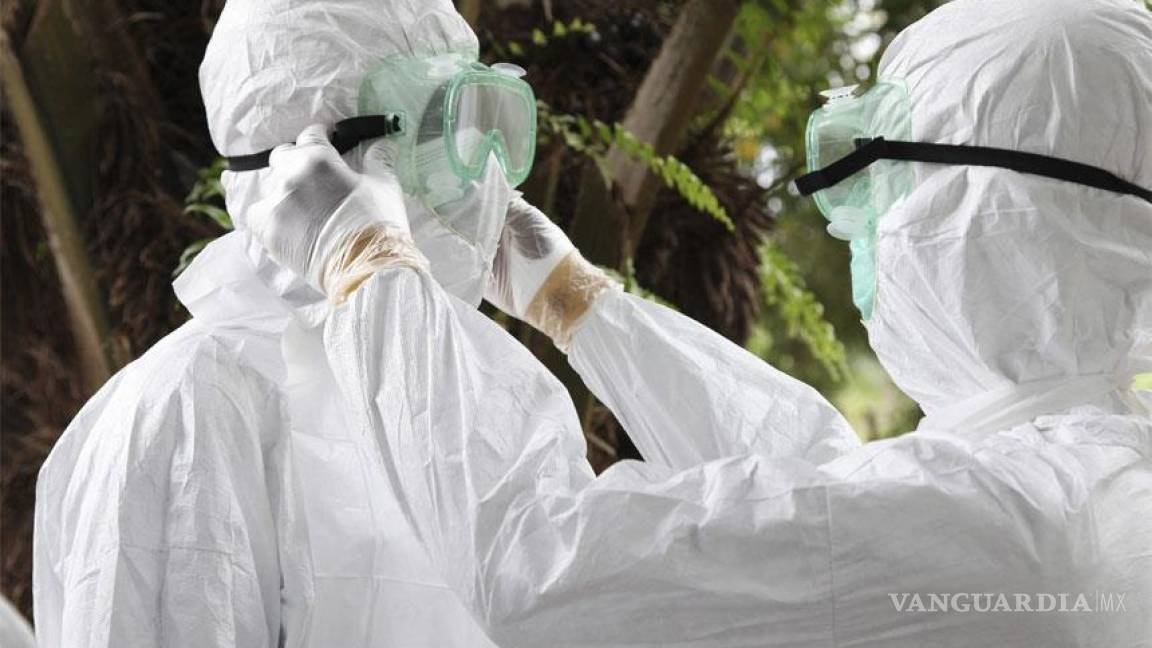 Se necesitarán 69 especialistas para atender ébola en México