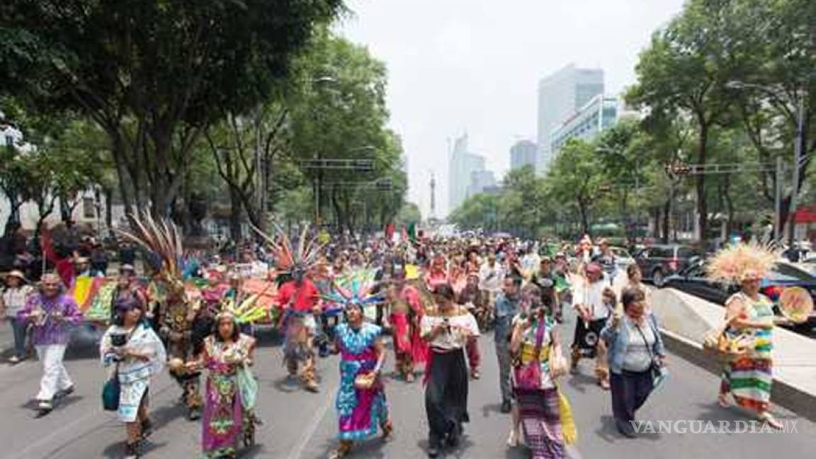 Carnaval en Reforma para pedir que Monsanto &quot;salga del país&quot;