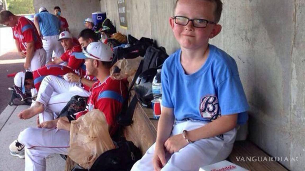 Bat boy de nueve años muere tras ser golpeado por un bate
