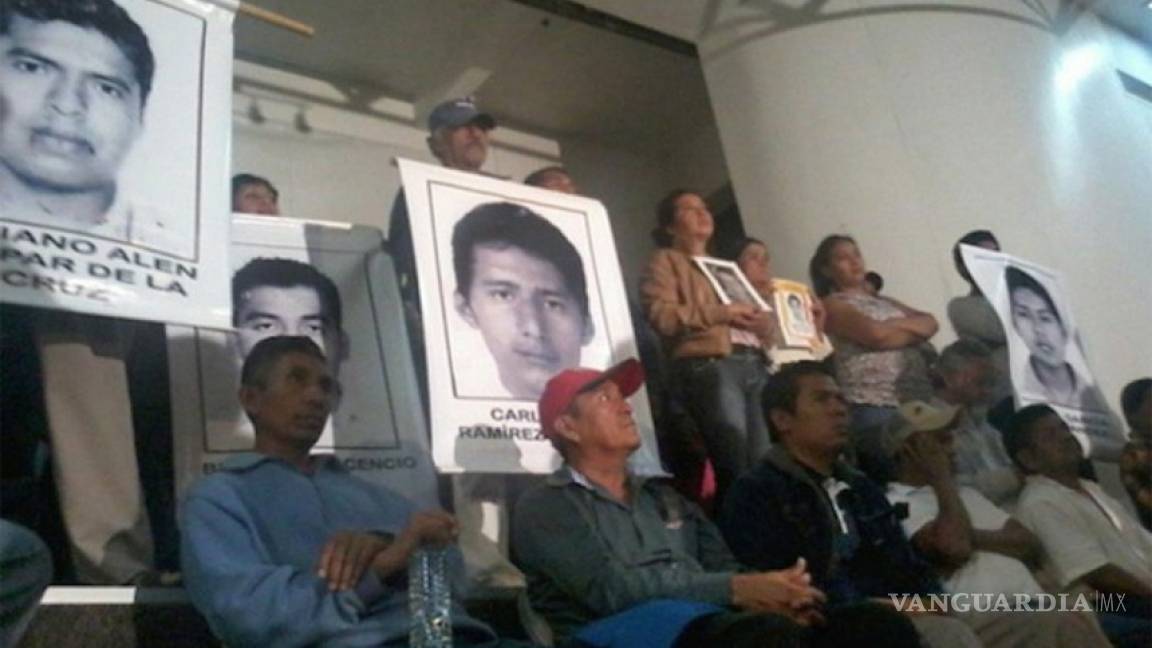No elecciones en Guerrero hasta aparición de 42: padres de normalistas