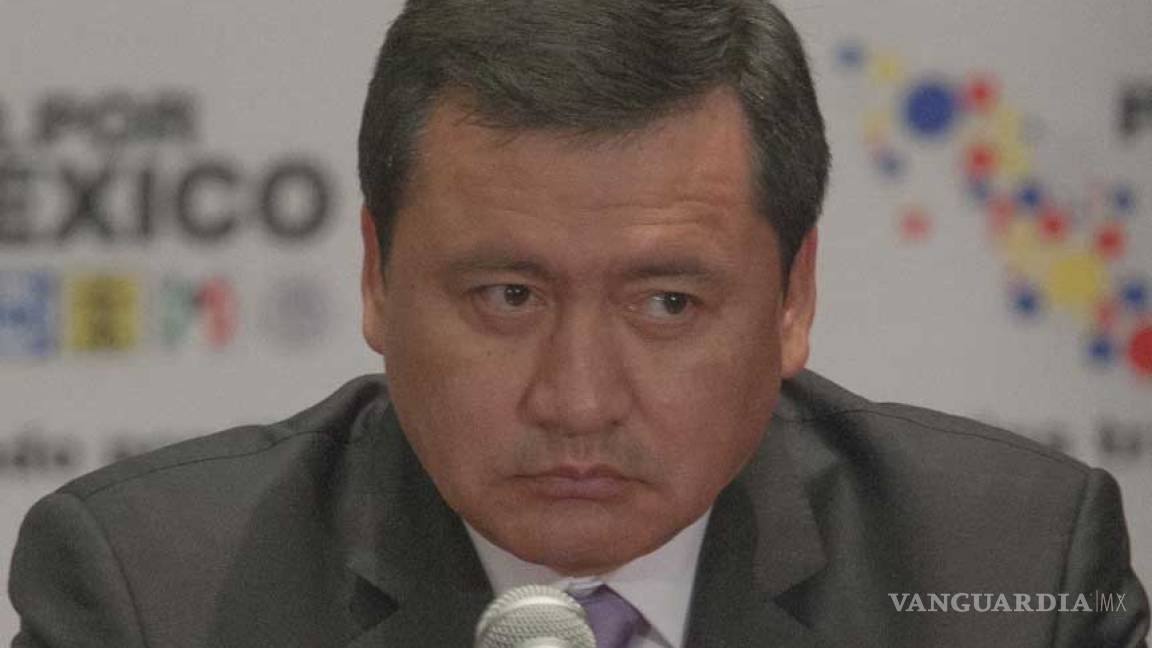 Osorio Chong aborda con gobernadores tema educativo